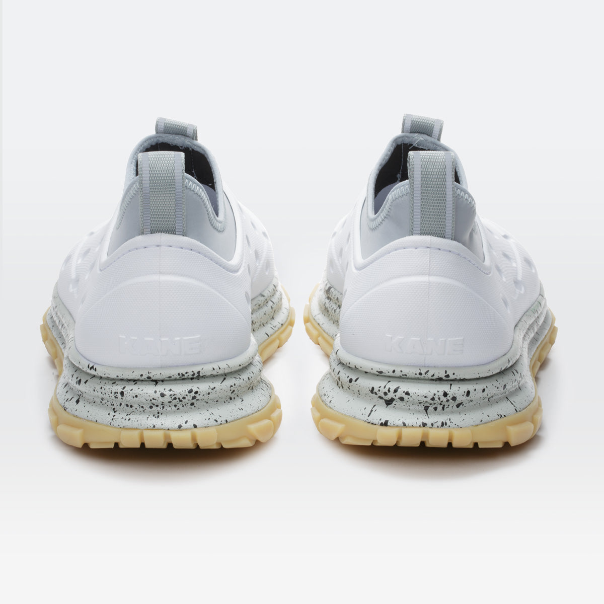Revive AC - White / Gum